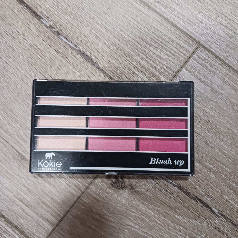 Kokie Professional Blush Up Palette - Pink and Cream Shades